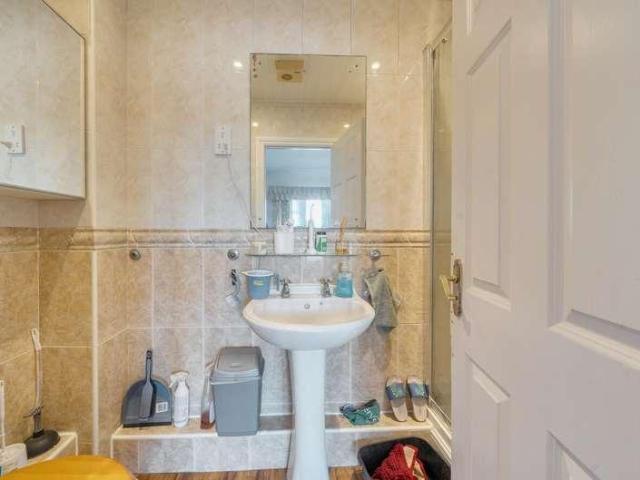 Flat for sale in Little Stanmore, Greater London