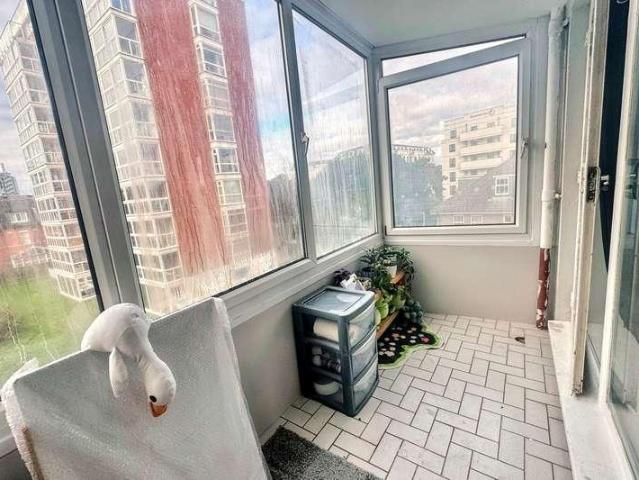 Flat for sale in West Cliff, Bournemouth