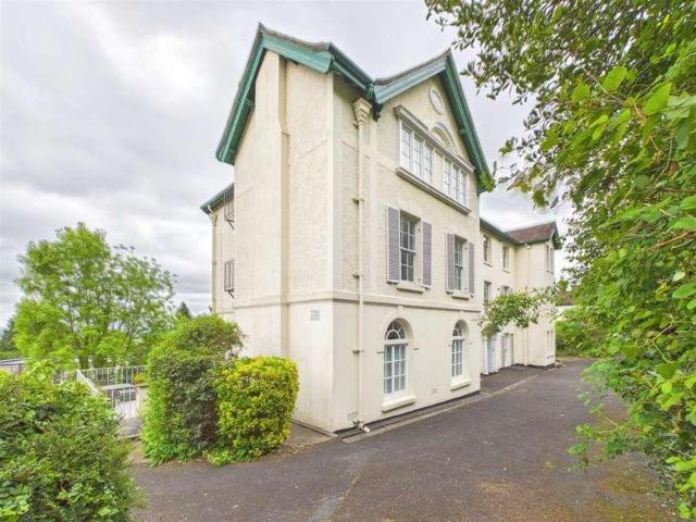 Flat for sale in Forthampton, Worcestershire