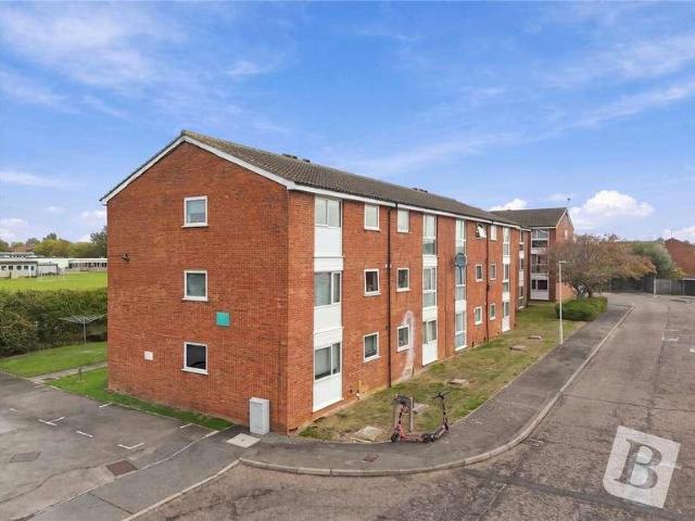 Flat for sale in North Springfield, Chelmsford