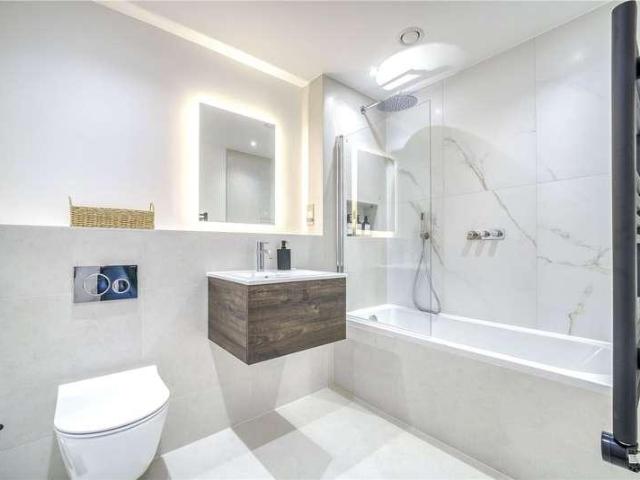 Flat for sale in Bournemouth