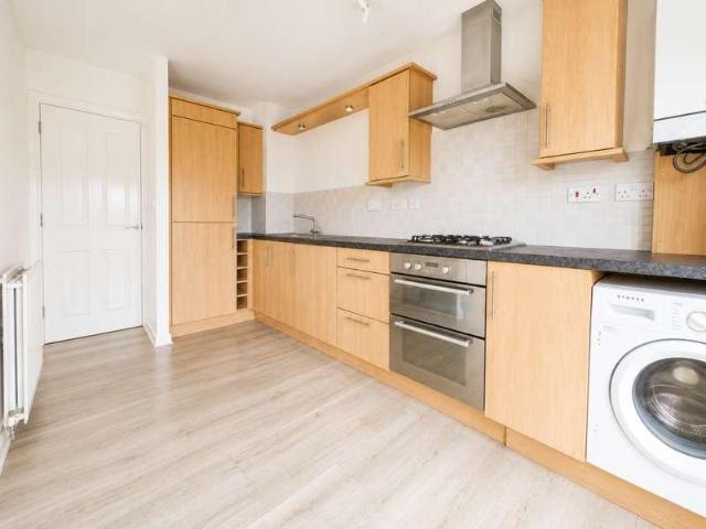 Flat for sale in Hatfield, Fretherne