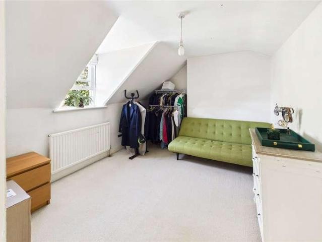 Flat for sale in Dulwich, Greater London