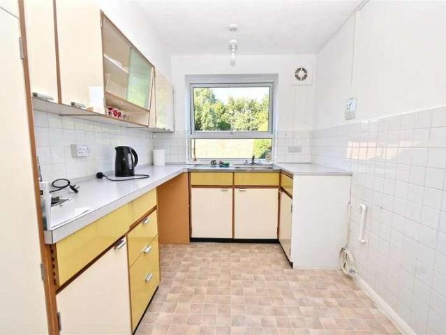 Flat for sale in Ratton Village, Eastbourne