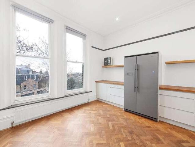 Flat for sale in Greater London