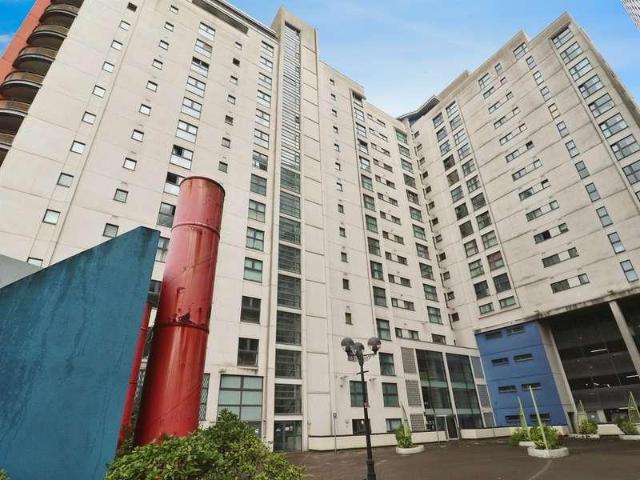 Flat for sale in Crockherbtown, Falcon Lodge