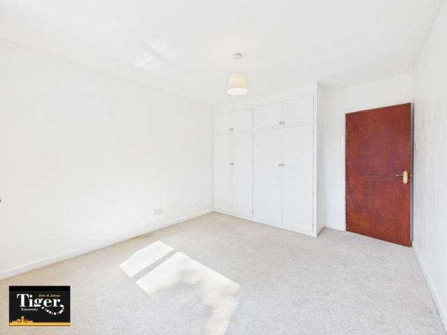 Flat for sale in Mereside, Blackpool