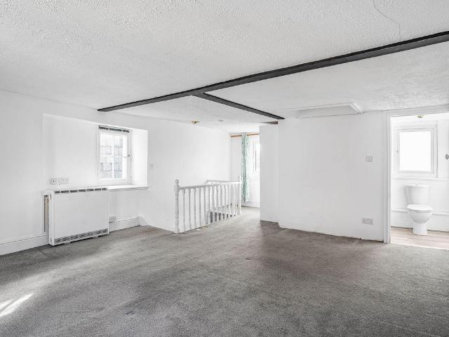 Flat for sale in Strode, Devon