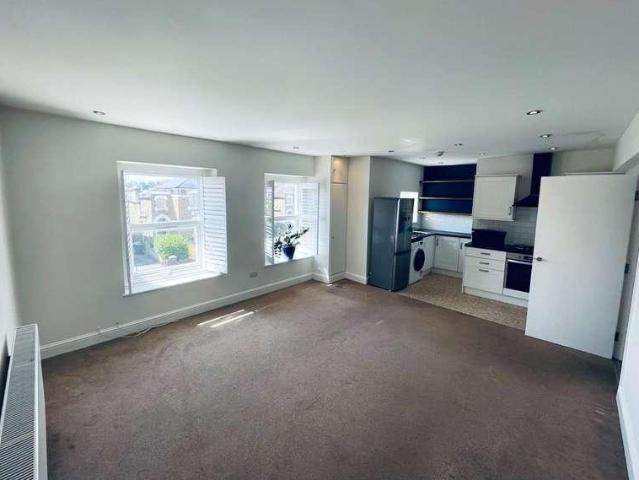 Flat for sale in London Borough of Lewisham, Greater London