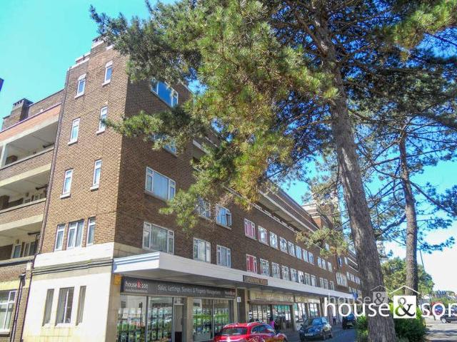 Flat for sale in Lansdowne, Springbourne