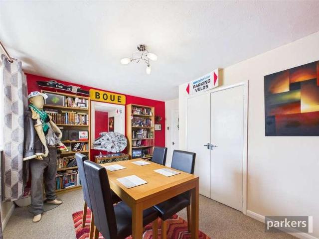 Flat for sale in Reading West, Reading