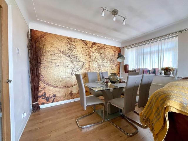 Flat for sale in Southport, Sefton