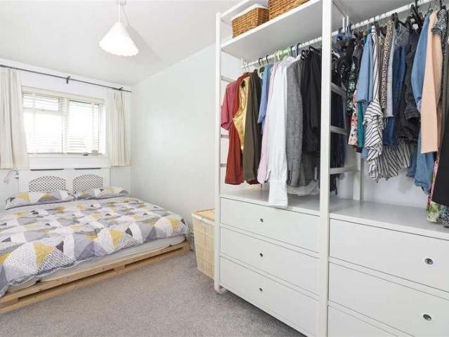 Flat for sale in Fishersgate, West Sussex