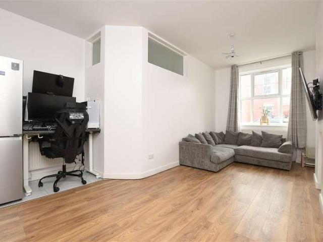 Flat for sale in Greater London