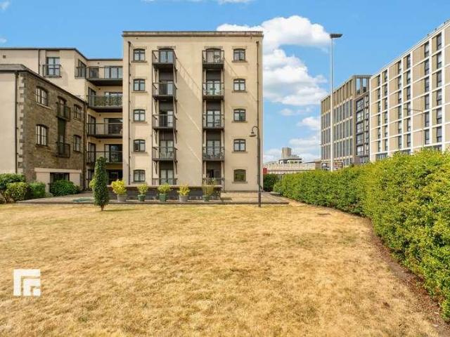 Flat for sale in Newtown, Falcon Lodge