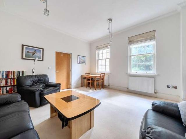 Flat for sale in Golden Valley, Gloucestershire