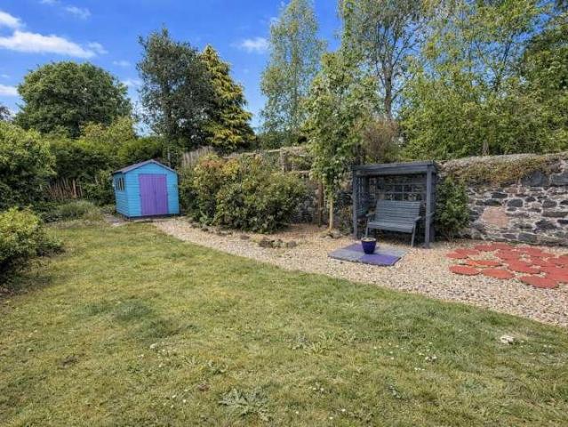 Flat for sale in West Kilbride, Scotland
