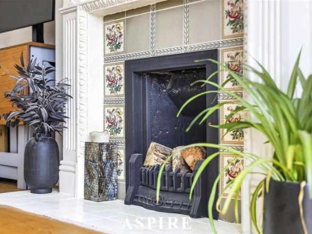 Flat for sale in Milton, Alton Barnes