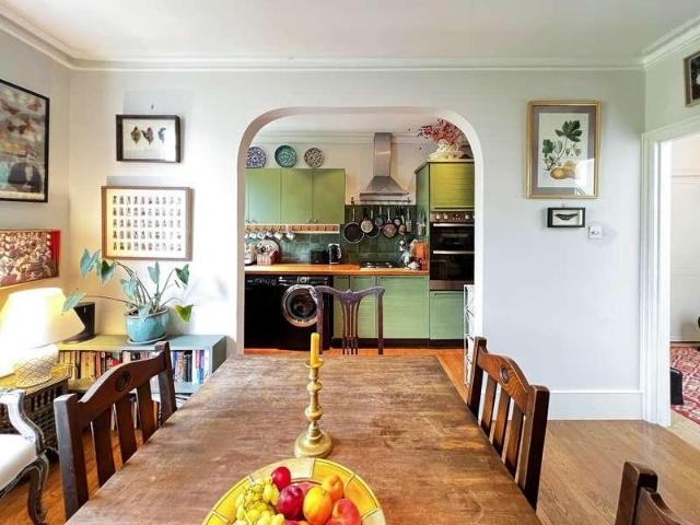 Flat for sale in Maida Vale, Greater London