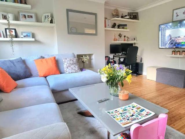 Flat for sale in High Barnet, Isle Of Man