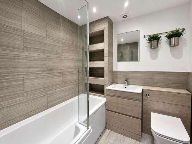 Flat for sale in Stokesby, Norfolk