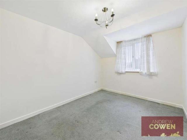 Flat for sale in Barrowcliff, Kepwick