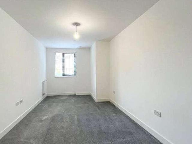 Flat for sale in Greater London