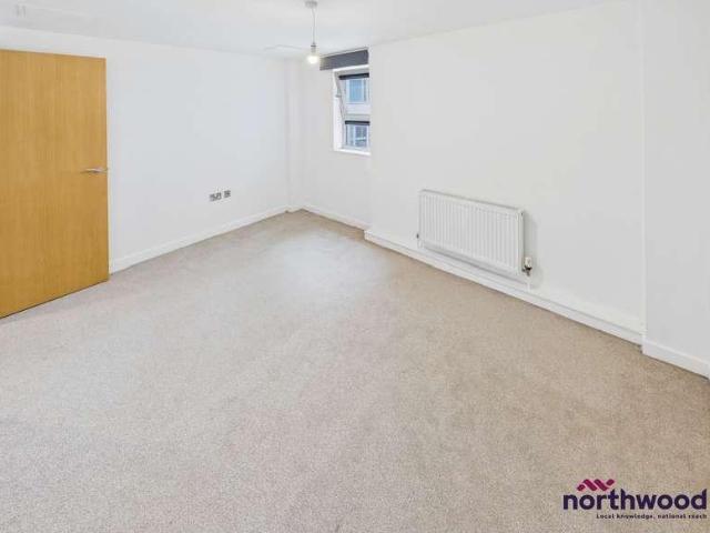Flat for sale in Barbican, Plymouth