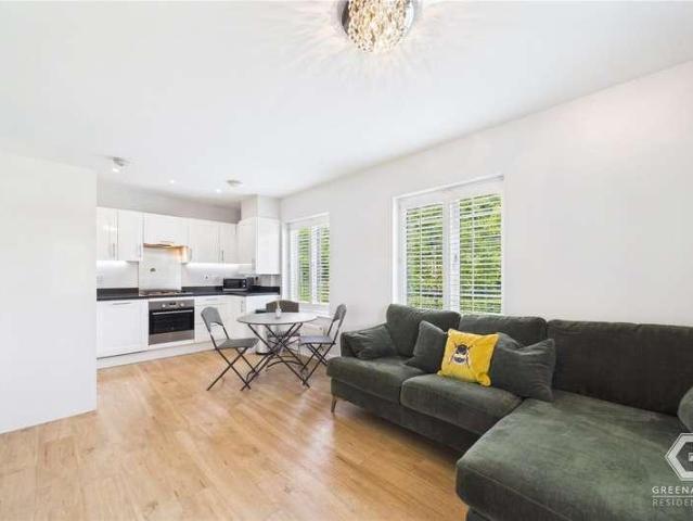 Flat for sale in Glynde, West Sussex