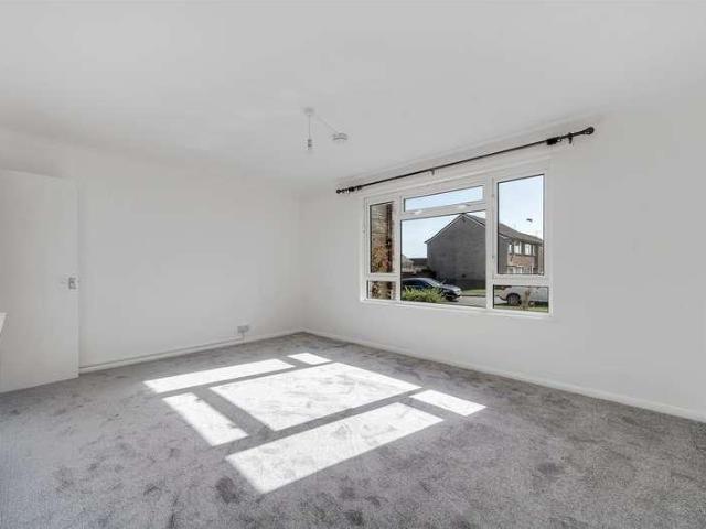 Flat for sale in Portland, Weston