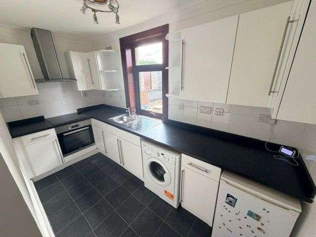 Flat for sale in Woodside, Markinch