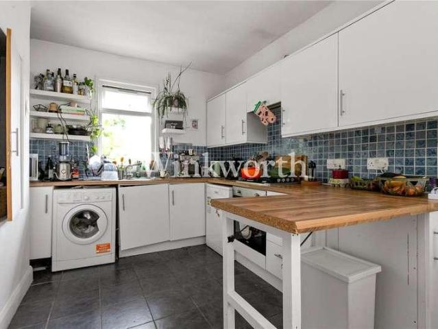 Flat for sale in South Tottenham, Greater London