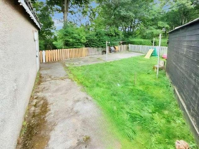 Flat for sale in Brucefield, Dunfermline