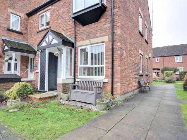 Flat for sale in Cottingham, East Riding Of Yorkshire