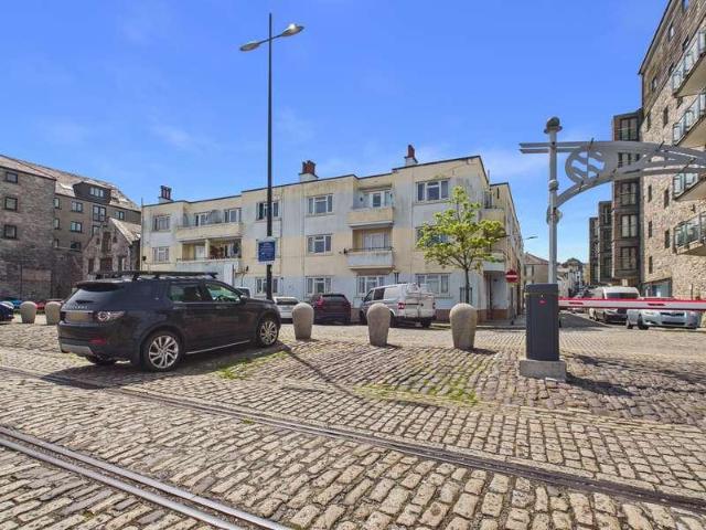 Flat for sale in Barbican, Mount Wise