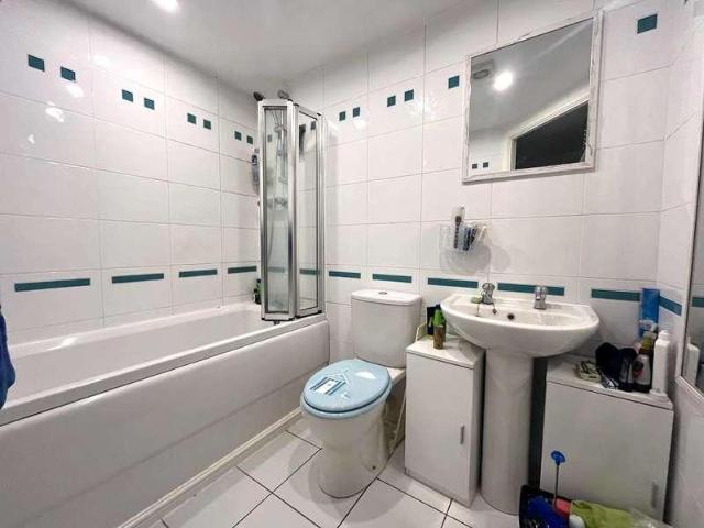 Flat for sale in Ordsall, Salford
