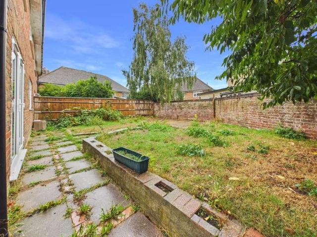 Flat for sale in Clapham, West Sussex