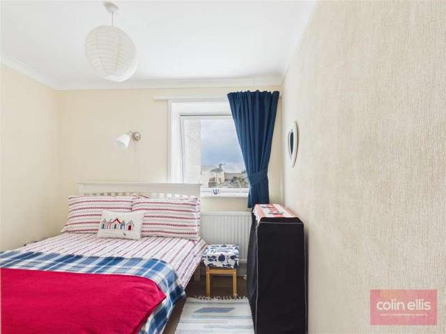 Flat for sale in South Cliff, Kepwick
