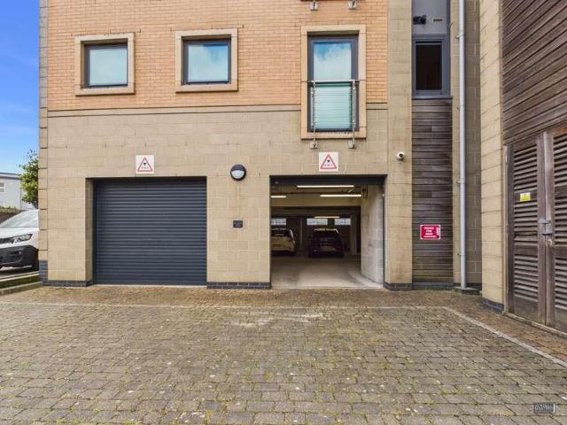 Flat for sale in Barbican, Mount Wise
