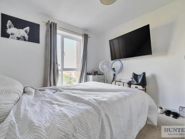 Flat for sale in Belvedere, Greater London