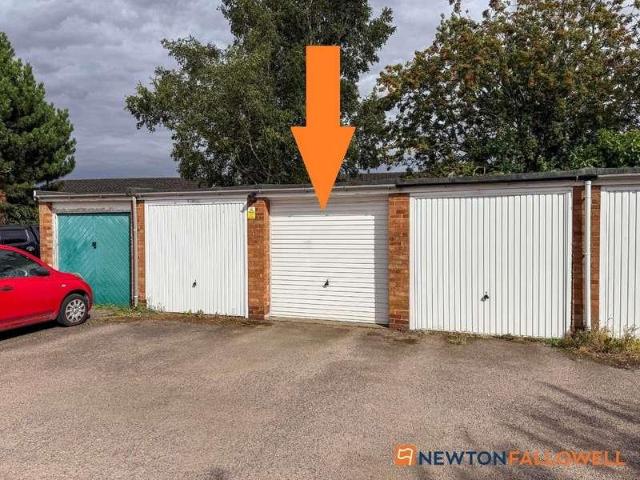 Flat for sale in Alverton, East Midlands