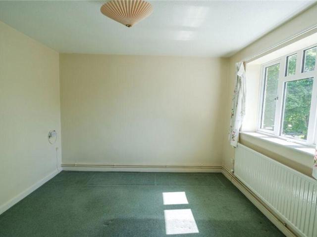 Flat for sale in Nunsthorpe, Grimsby