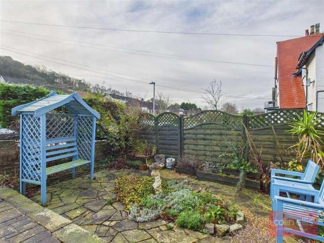 Flat for sale in South Cliff, Kepwick