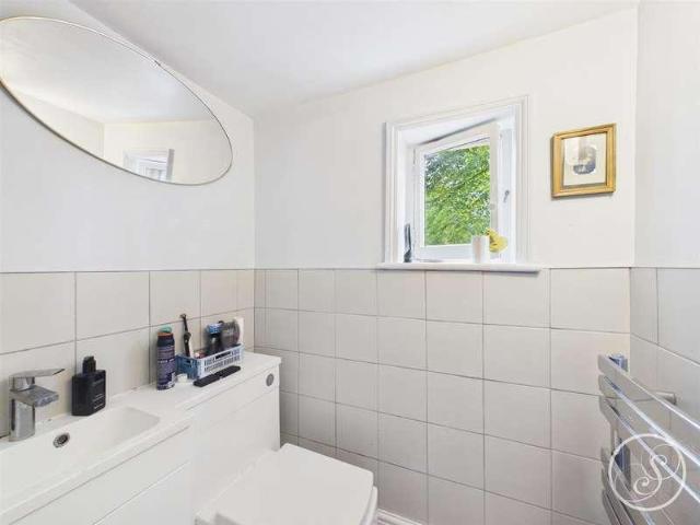 Flat for sale in Chapel Allerton, West Yorkshire