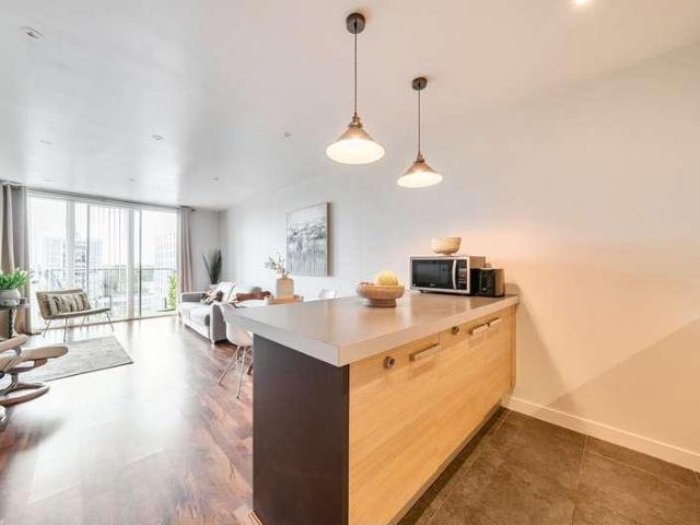 Flat for sale in Blackhills, Surrey