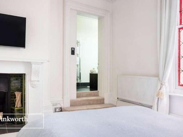 Flat for sale in Brunswick
