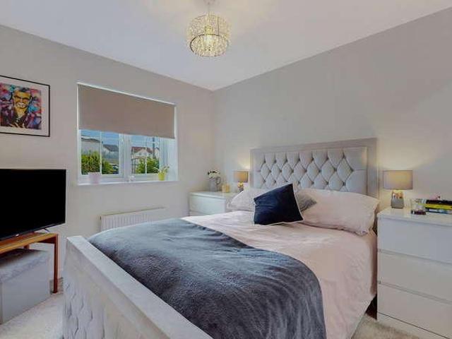 Flat for sale in Wellmeadow, Scotland