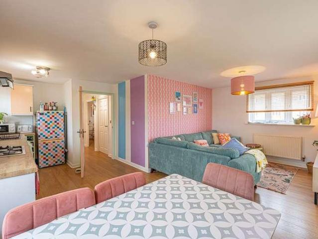 Flat for sale in Wales