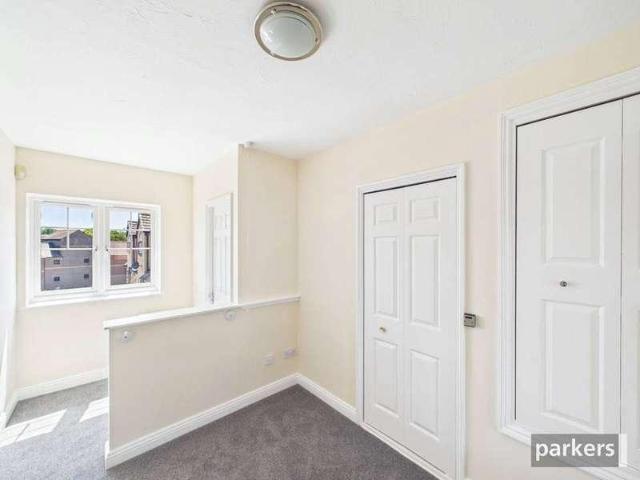 Flat for sale in Reading