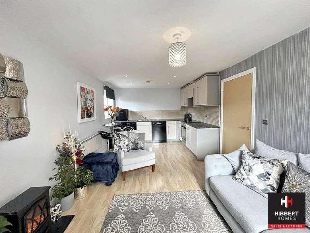 Flat for sale in Georgia, Greater Manchester